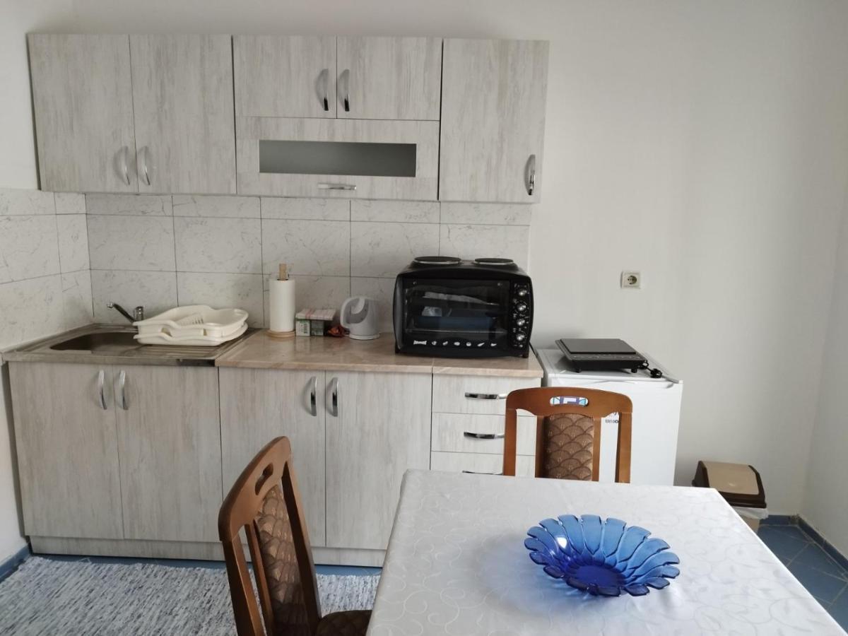 Kuca Za Odmor Duranovic Apartment คลาโดโว ภายนอก รูปภาพ